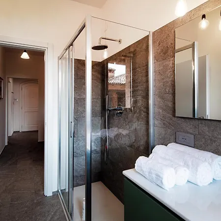 At Its - By Myhomeincomo Διαμέρισμα