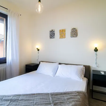 Διαμέρισμα At Its - By Myhomeincomo Μενάτζιο